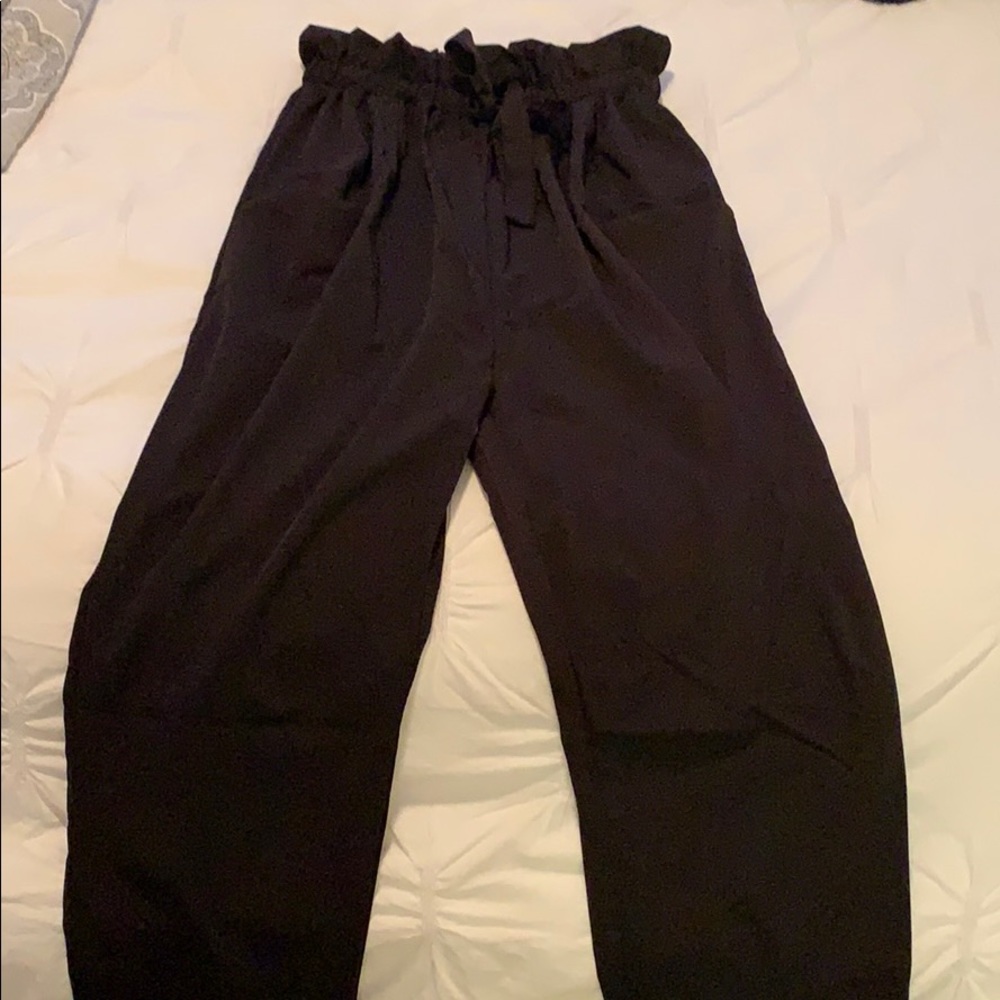 Draw strong culotte pants